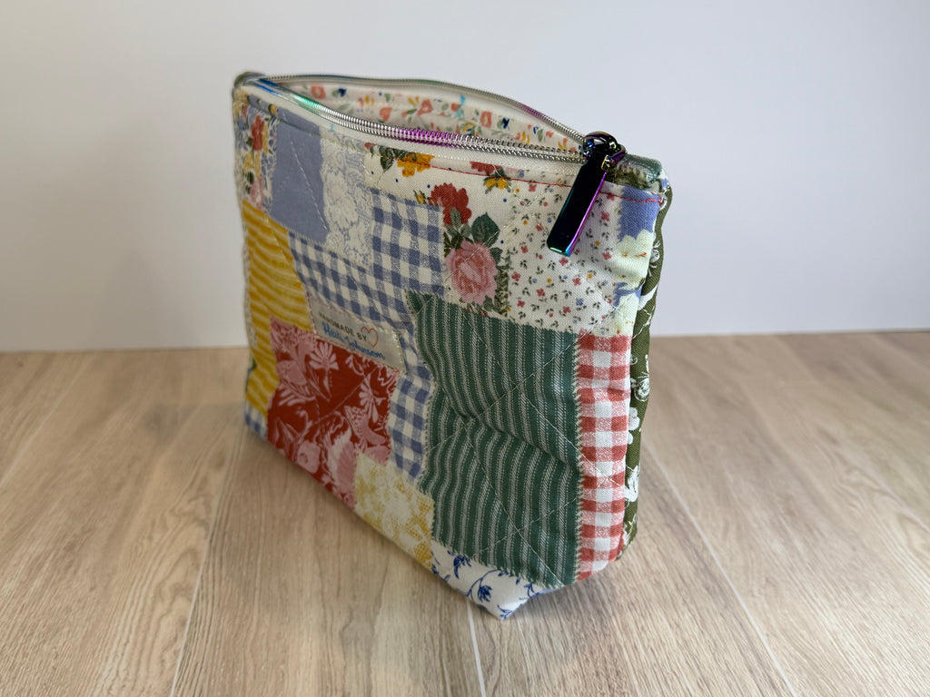 Handmade Zipper Pouch | Cottage Collection