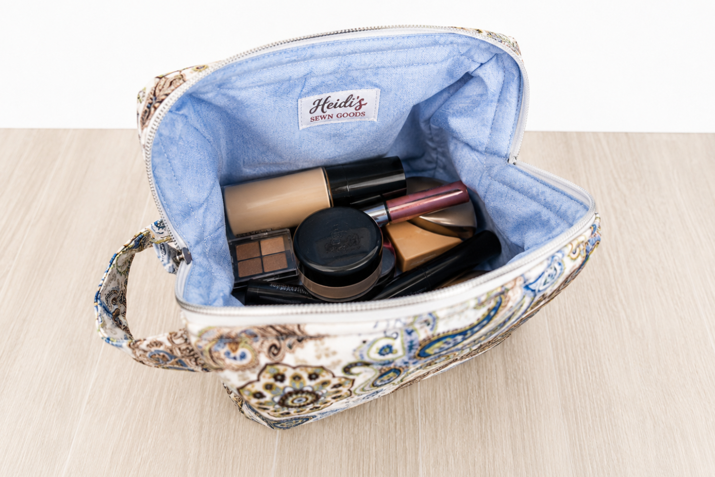 Handmade Medium Makeup Bag | Heather Collection