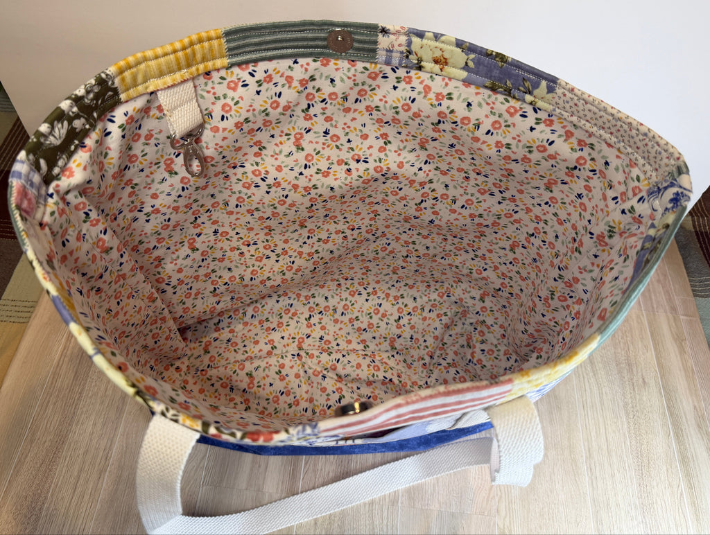Handmade Classic Tote Bag | Cottage Collection