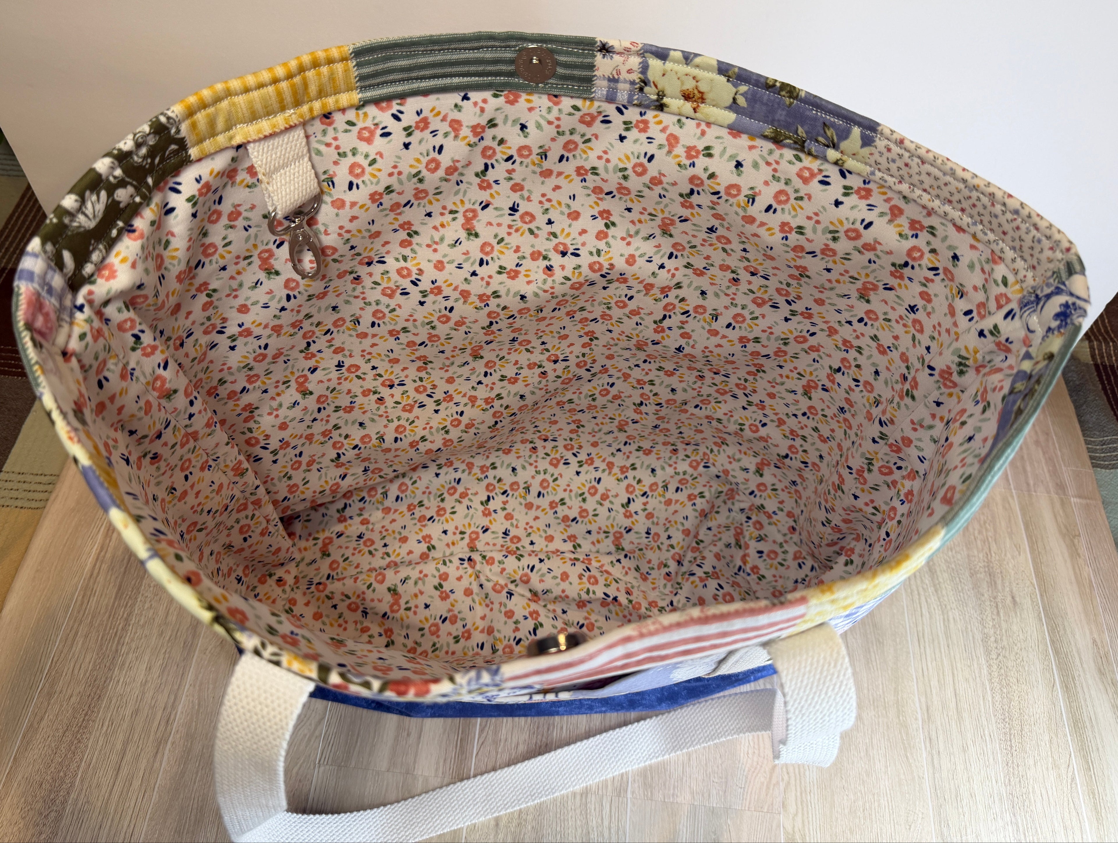 Handmade Classic Tote Bag | Cottage Collection