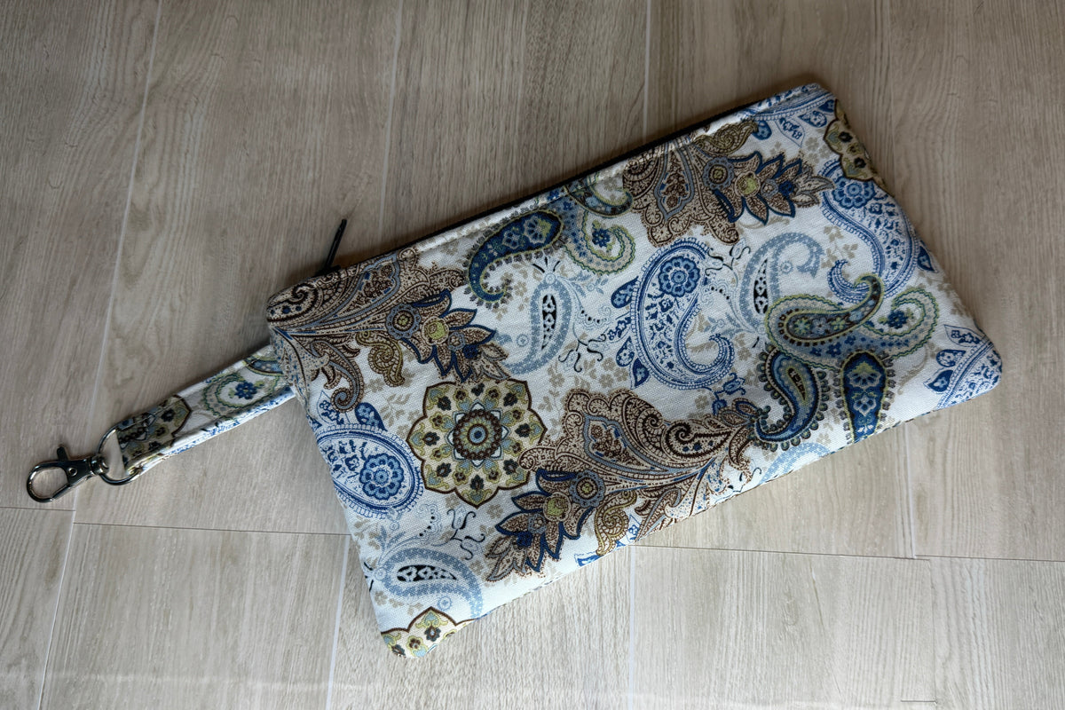 Handmade Essentials Clip Pouch