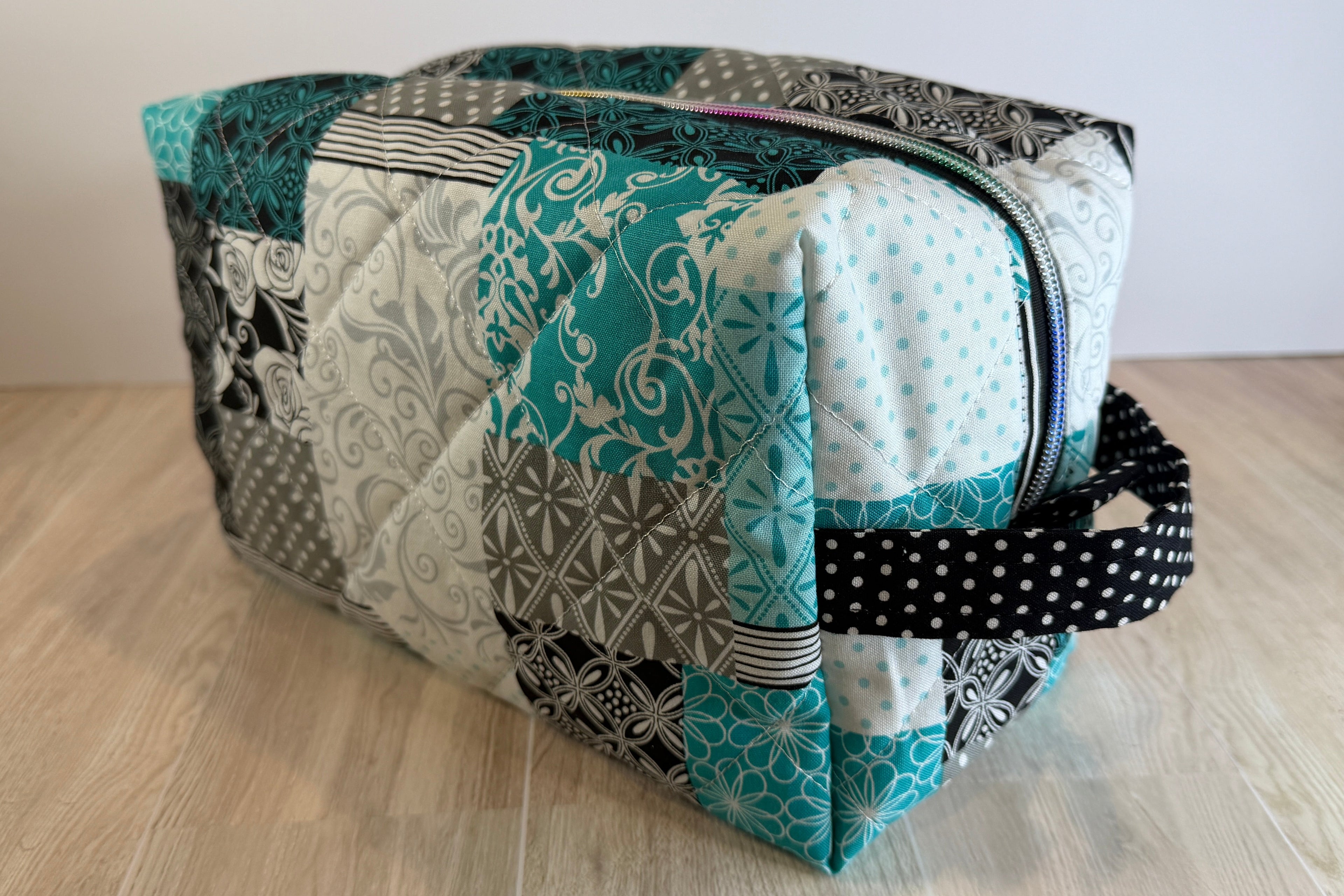 Handmade Large Makeup Bag | Harbor Collection