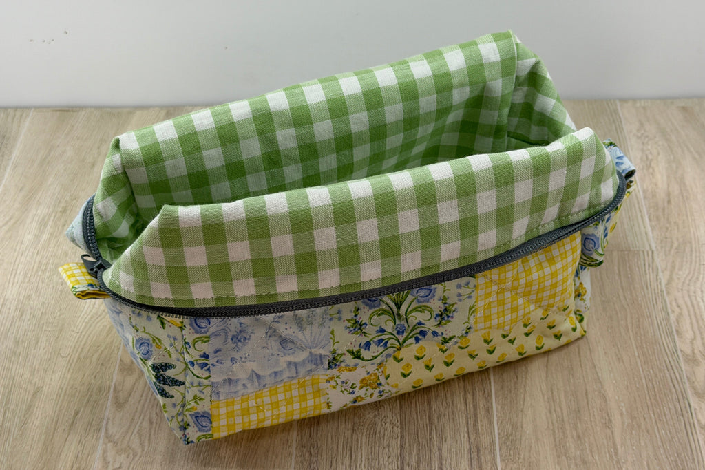 Handmade Medium Makeup Bag | Meadow Collection