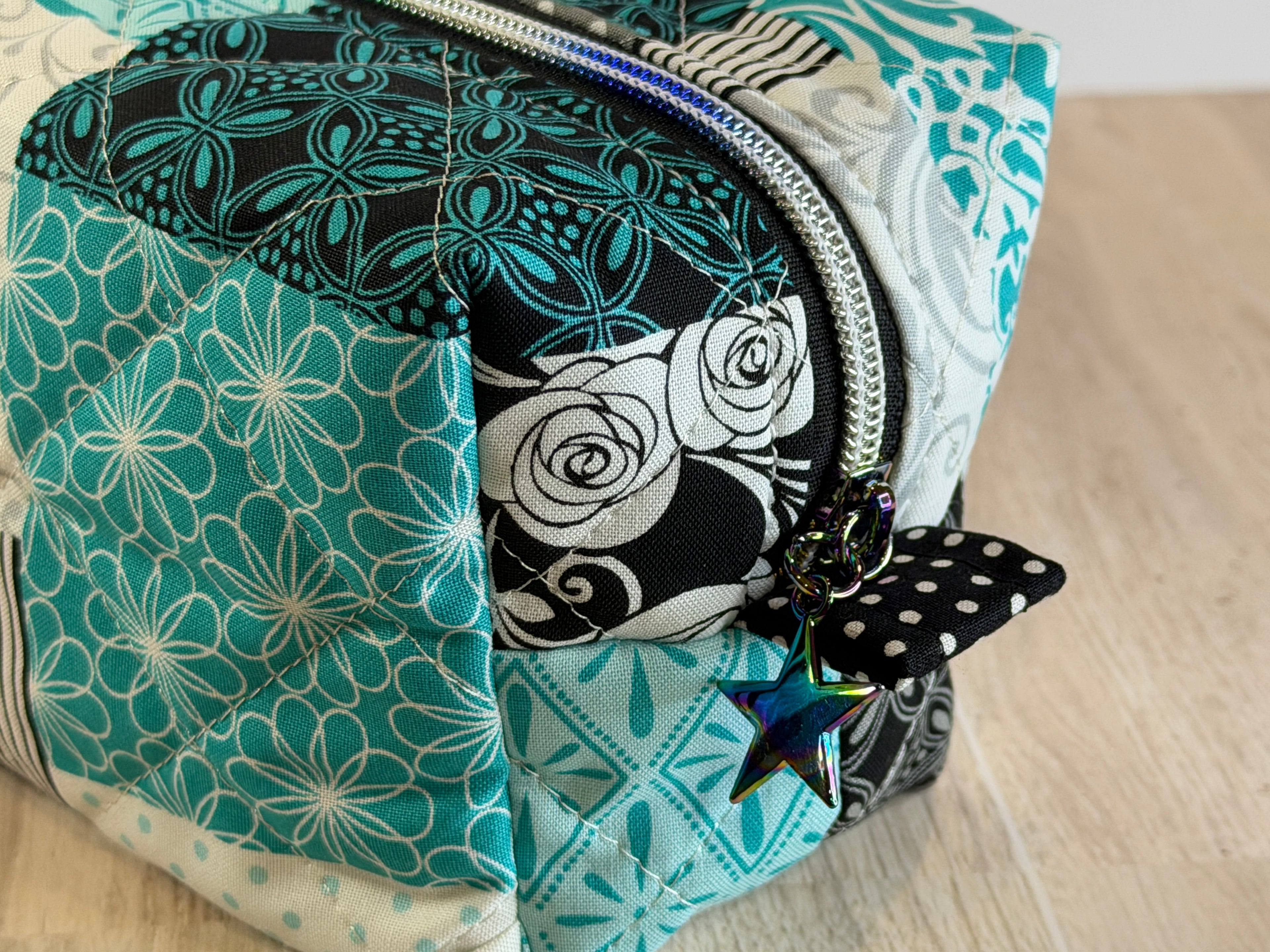 Handmade Medium Makeup Bag | Harbor Collection