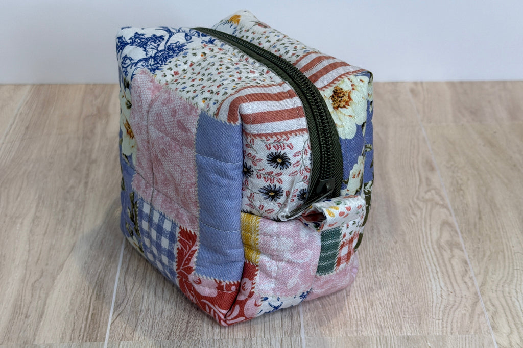 Handmade Xtra Small Makeup Bag | Cottage Collection