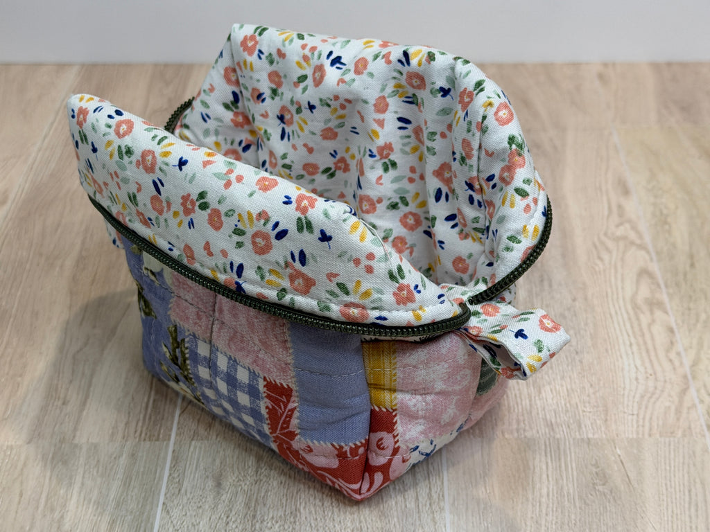 Handmade Xtra Small Makeup Bag | Cottage Collection