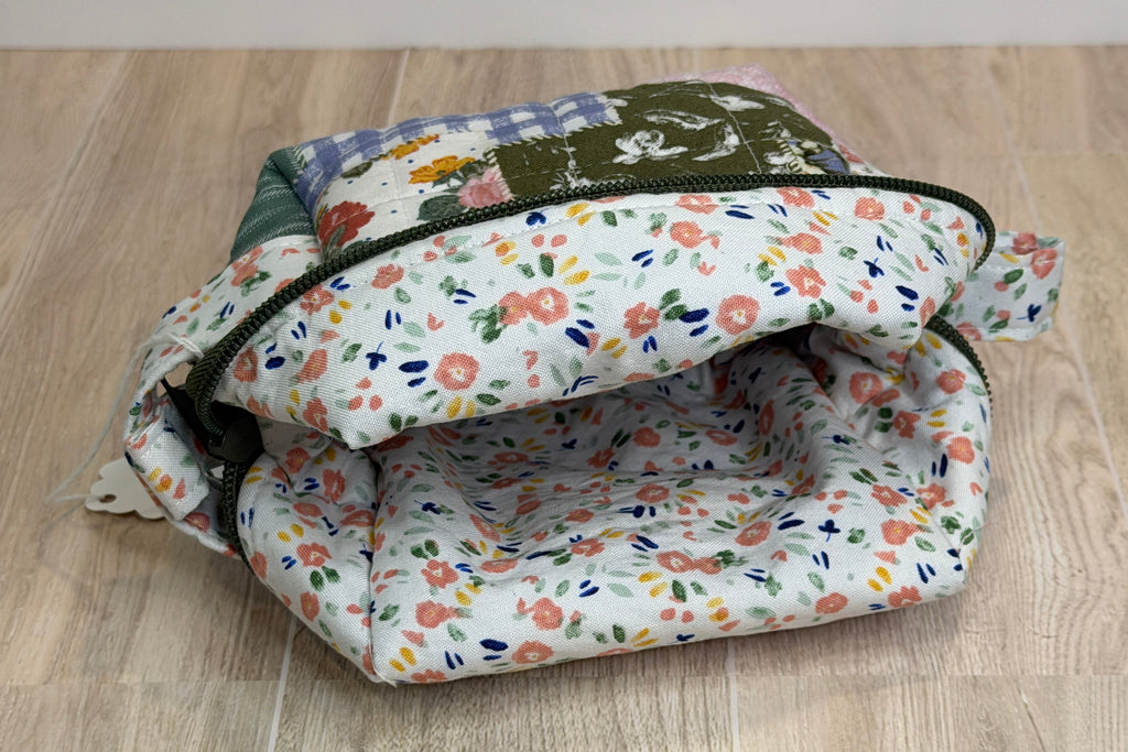 Handmade Xtra Small Makeup Bag | Cottage Collection
